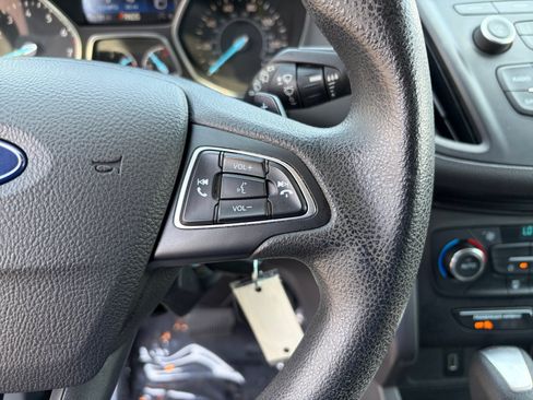 Used 2017 Ford Escape SE AWD/4WD image 15