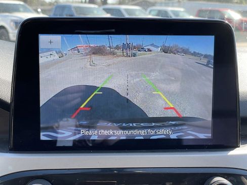 Used 2020 Ford Escape SE Sport image 20