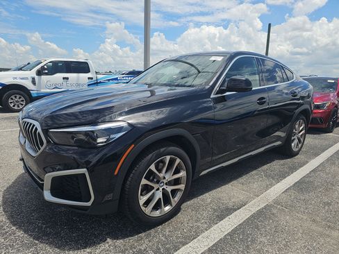 Used 2022 BMW X6 xDrive40i AWD/4WD image 1