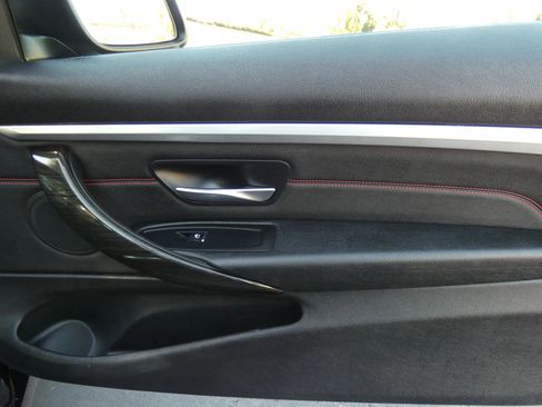 Used 2020 BMW 430i Coupe w/ Convenience Package image 33