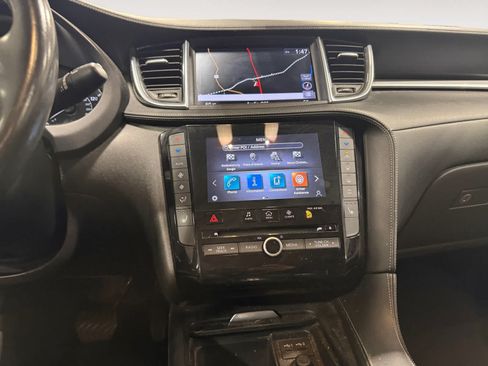 Used 2020 INFINITI QX50 Luxe w/ Navigation Package AWD/4WD image 12
