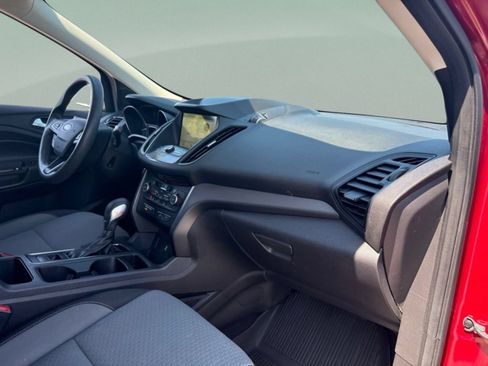 Used 2019 Ford Escape SE FWD image 26