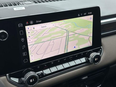 Used 2024 GMC Canyon Denali image 26