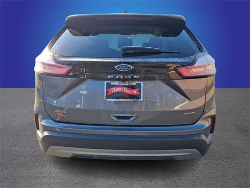 Used 2024 Ford Edge SEL image 5