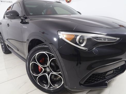 Used 2023 Alfa Romeo Stelvio Veloce image 19