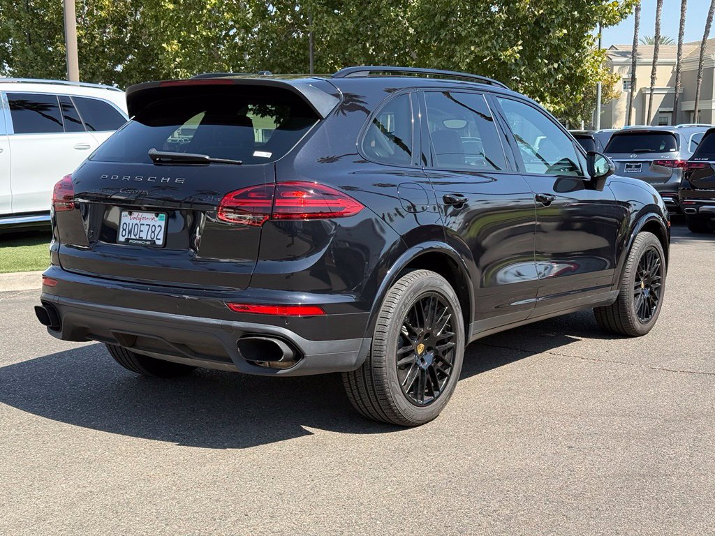 Used 2018 Porsche Cayenne AWD/4WD image 3