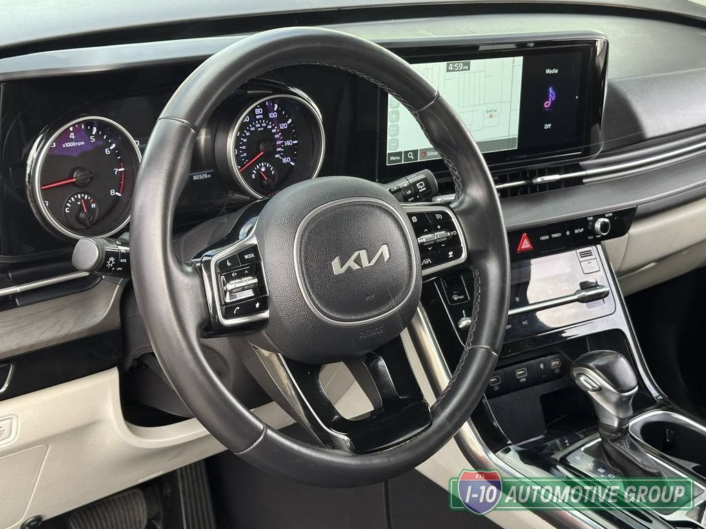 Used 2022 Kia Carnival EX FWD image 22