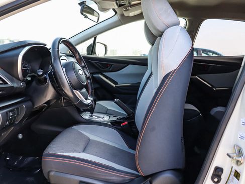 Used 2021 Subaru Crosstrek 2.0i Premium image 18