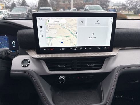 New 2025 Ford Explorer Active w/ Active Comfort Package image 22