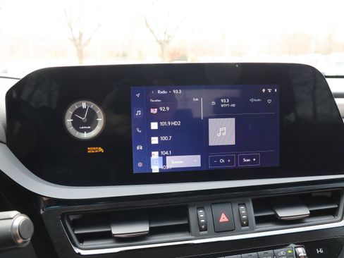 Used 2023 Lexus ES 350 F Sport image 21