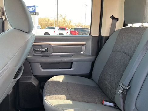 Used 2018 RAM 3500 Big Horn image 40