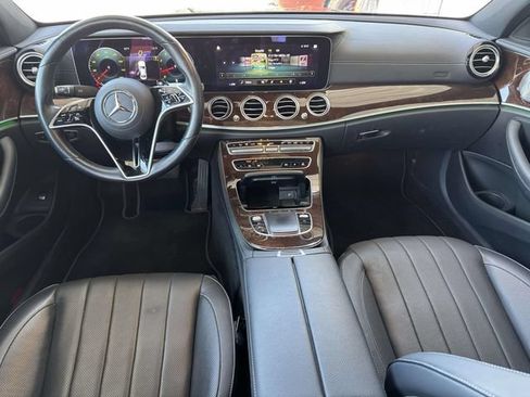 Used 2022 Mercedes-Benz E 350 4MATIC Sedan image 17
