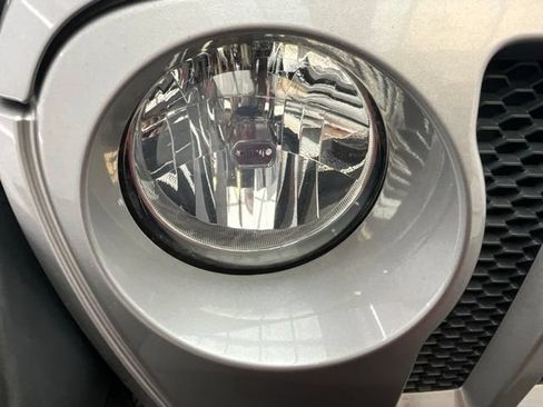 Used 2020 Jeep Wrangler Unlimited Sport S AWD/4WD image 24