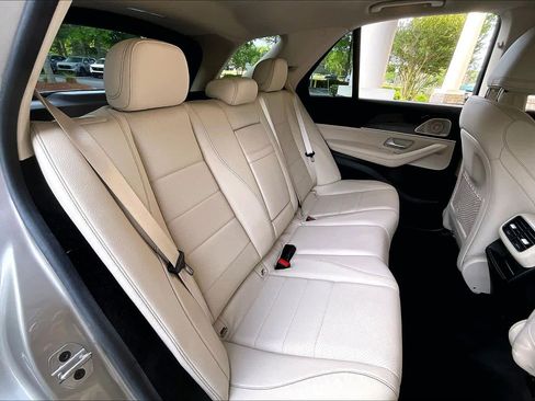 Used 2023 Mercedes-Benz GLE 350 4MATIC w/ Premium Package image 21