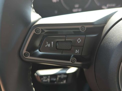 Used 2025 Porsche Taycan image 24