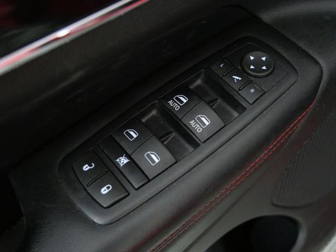 Used 2017 Jeep Grand Cherokee Trailhawk AWD/4WD image 14