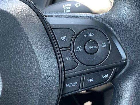 Used 2024 Toyota Corolla Cross AWD Hybrid image 28