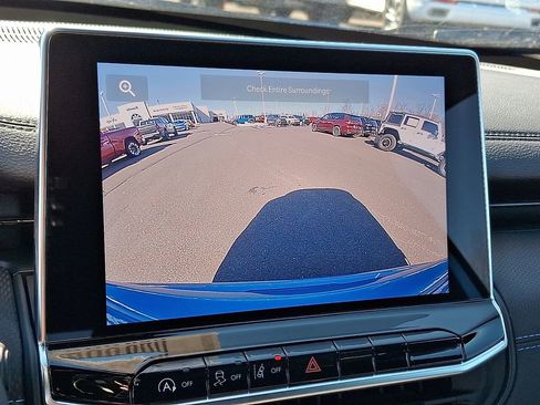 New 2026 Jeep Compass Latitude image 13