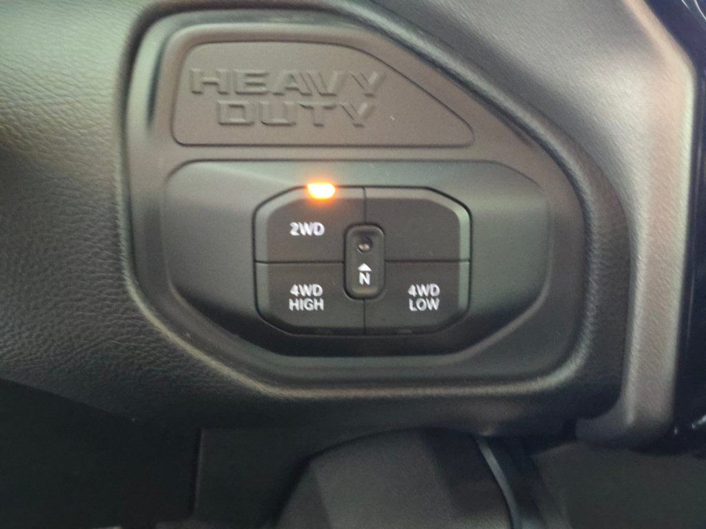 New 2026 RAM 3500 Big Horn AWD/4WD image 27