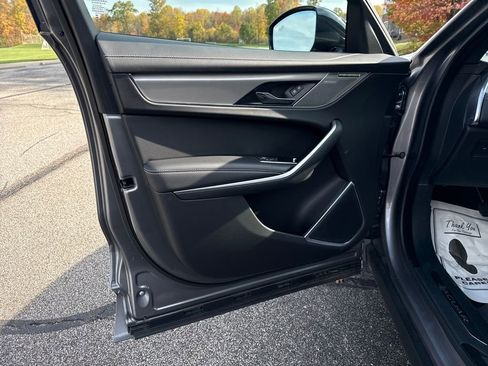 New 2026 Jaguar F-PACE R-Dynamic S image 10