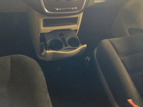 Used 2017 Dodge Grand Caravan SE w/ Power Window Group image 26