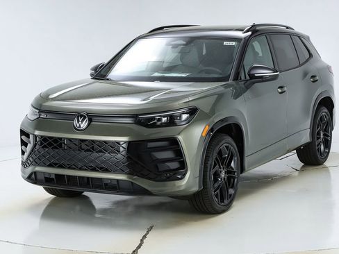 New 2026 Volkswagen Tiguan SE R-Line AWD/4WD image 1