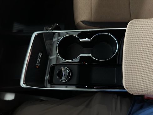 New 2026 Chevrolet Equinox ACTIV w/ LPO, Floor Liner Package image 31