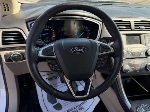 Certified 2018 Ford Fusion SE FWD image 27
