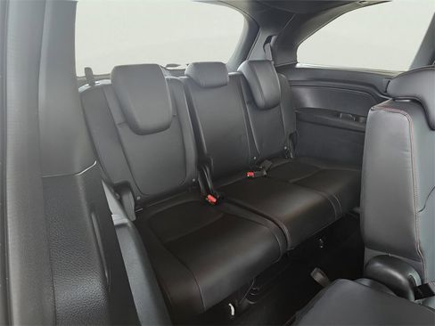 Used 2023 Honda Odyssey Sport image 11