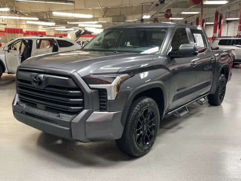 Used 2024 Toyota Tundra SR5 image 5