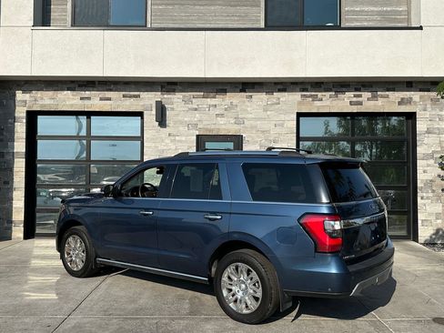 Used 2019 Ford Expedition Limited w/ Special Edition Package AWD/4WD image 5