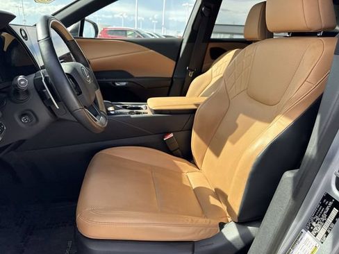 Used 2023 Lexus RX 350 Premium w/ Cold Area Package FWD image 11