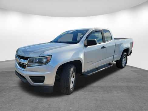 Used 2018 Chevrolet Colorado W/T RWD image 3