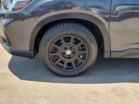 Used 2019 Subaru Forester w/ Alloy Wheel Package AWD/4WD image 10