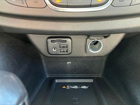 Used 2021 Chevrolet Traverse Premier w/ Redline Edition FWD image 33
