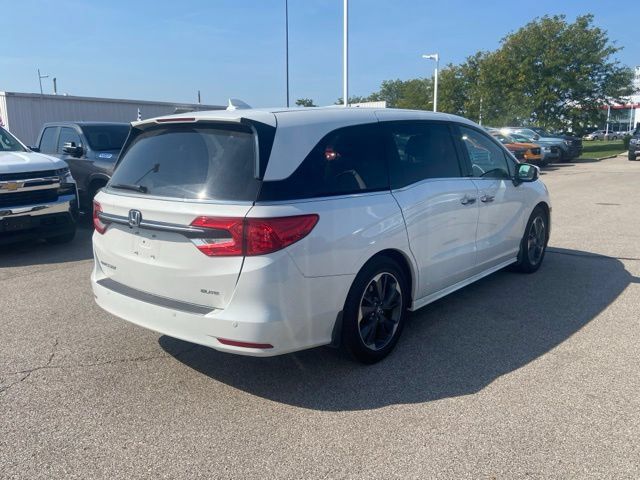 Used 2023 Honda Odyssey Elite image 5