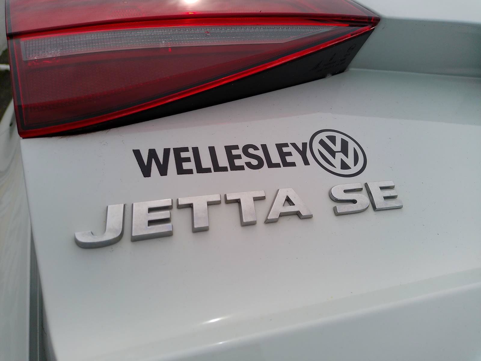 Used 2016 Volkswagen Jetta SE FWD image 26
