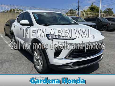 Used 2025 Buick Encore GX Preferred FWD image 1
