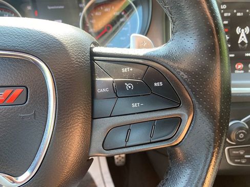 Used 2022 Dodge Charger R/T w/ Harman/Kardon Audio Group image 17