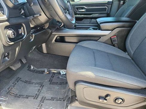 Used 2024 RAM 1500 Big Horn AWD/4WD image 14