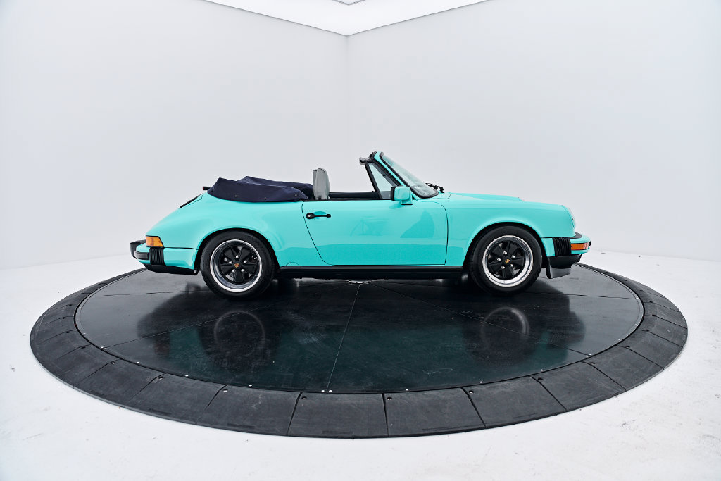 Used 1988 Porsche 911 Carrera RWD image 16