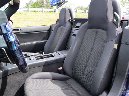 Used 2007 MAZDA MX-5 Miata Touring image 9