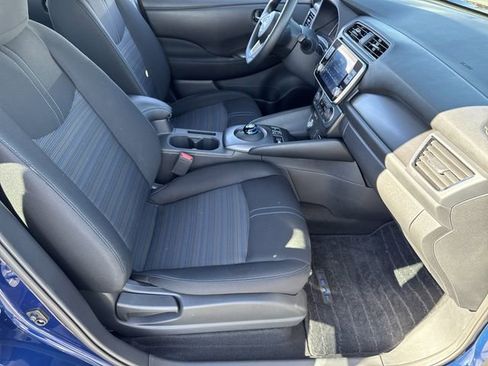 Certified 2025 Nissan Leaf S image 23