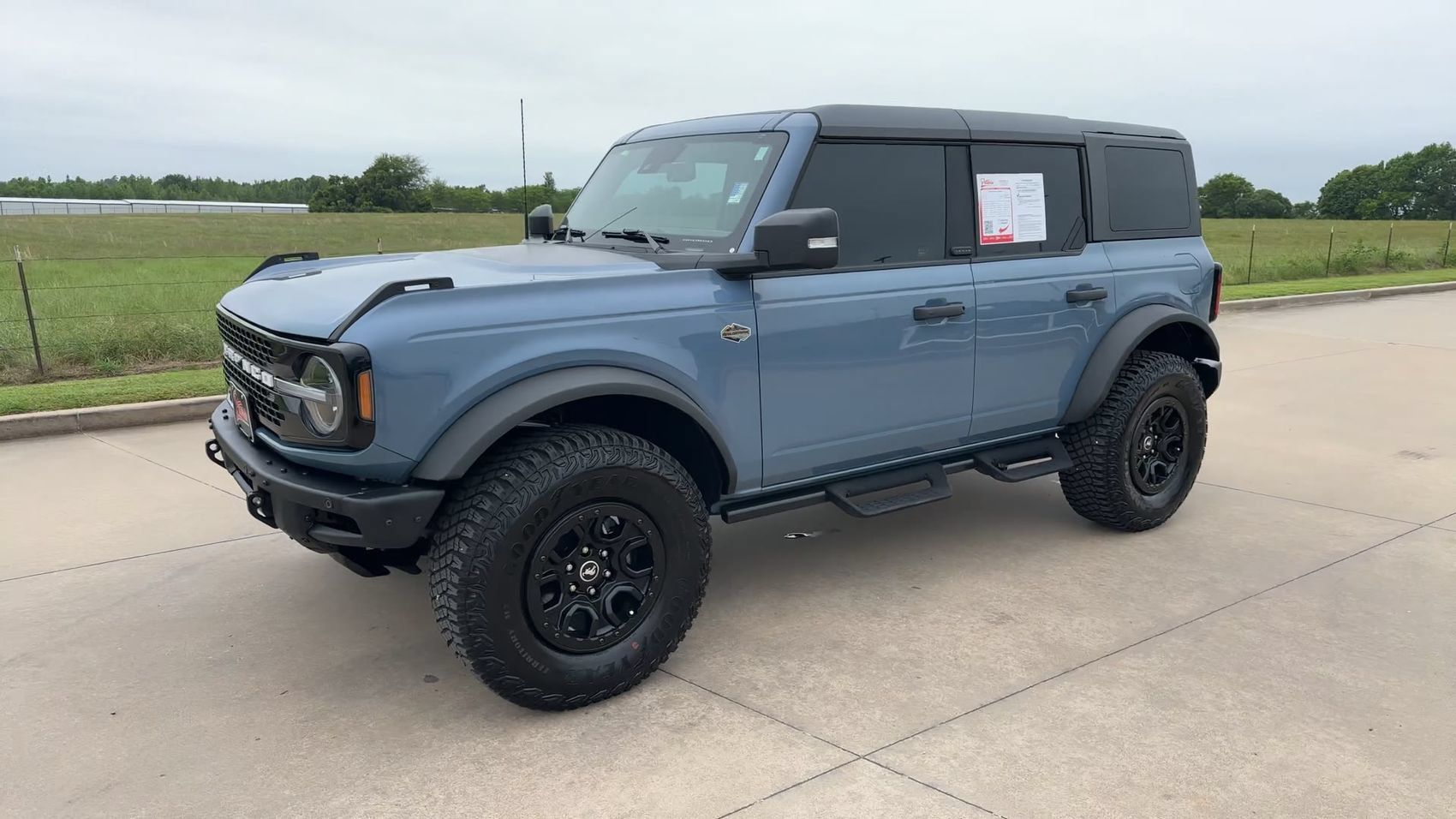 Used 2024 Ford Bronco Wildtrak AWD/4WD image 5