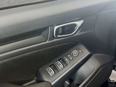 Used 2023 Honda Civic Sport image 17