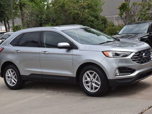 Used 2022 Ford Edge SEL w/ Convenience Package AWD/4WD image 3
