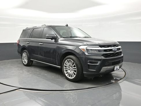 Certified 2023 Ford Expedition Limited RWD image 6