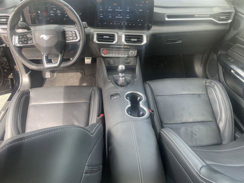 Used 2025 Ford Mustang GT Premium image 23