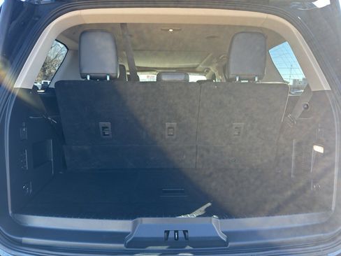 Used 2023 Ford Expedition XLT image 22