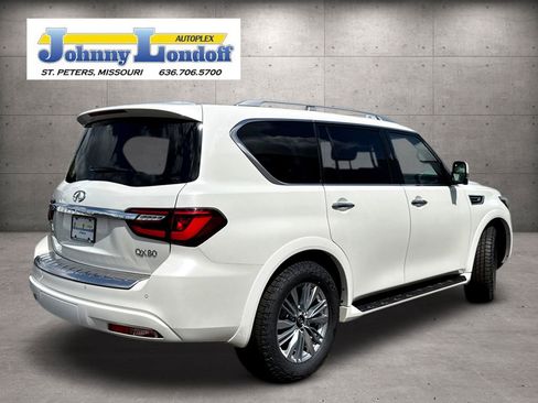 Used 2024 INFINITI QX80 Luxe image 2